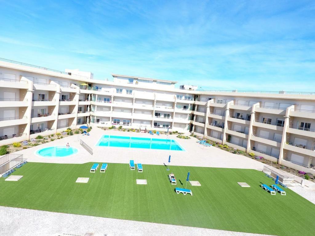 אלבופיירה Apartamento Em Quinta Da Barracuda מראה חיצוני תמונה